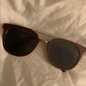Maroon sunnies